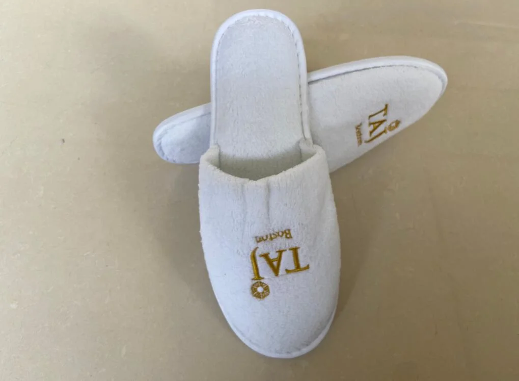 China Manufacturer Velour Terry Cloth Fabric Disposable Slippers Hotel